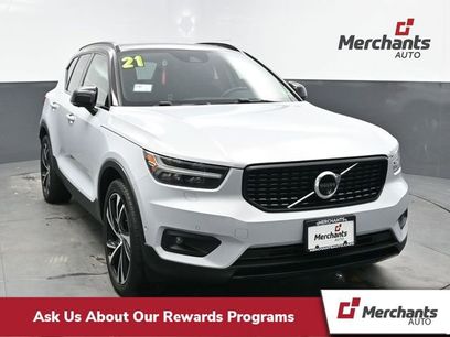 Used 2021 Volvo XC40 T5 R-Design w/ Advanced Package