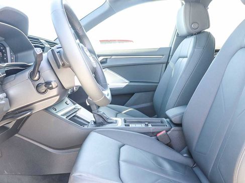 Used 2025 Audi Q3 2.0T Premium w/ Convenience Package image 19