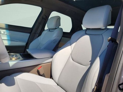 New 2026 Genesis GV70 2.5T Advanced image 28