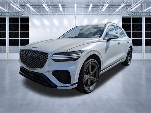 Used 2025 Genesis GV70 3.5T Sport w/ Sport Prestige Package image 8