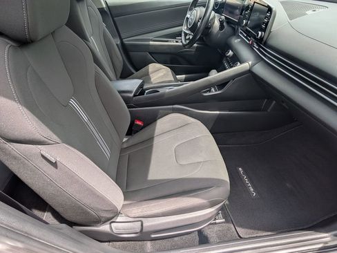 Used 2021 Hyundai Elantra SEL w/ Convenience Package FWD image 27