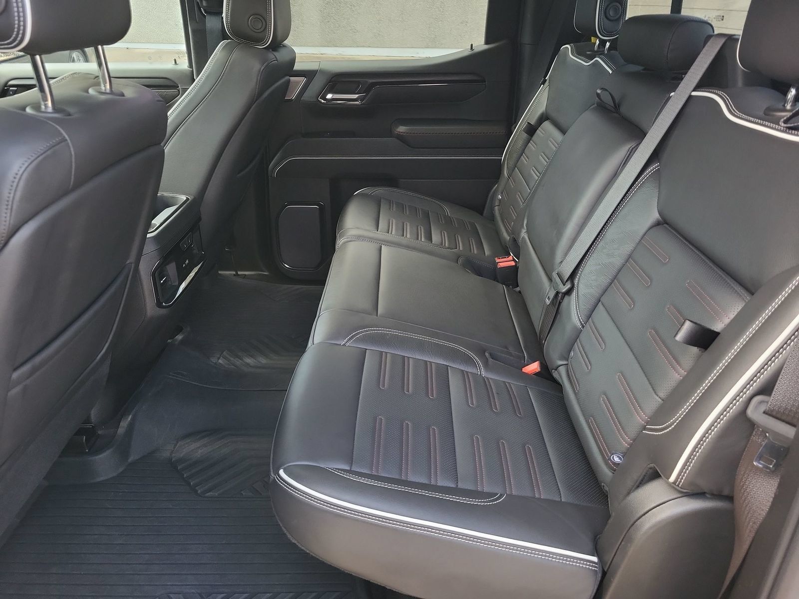 Used 2023 GMC Sierra 1500 AT4X w/ AT4X AEV Edition AWD/4WD image 25