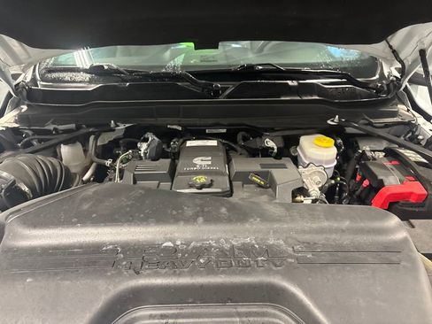 Used 2024 RAM 3500 Big Horn image 32