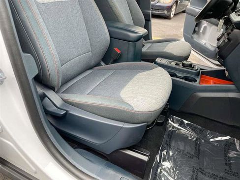 Used 2022 Ford Maverick XLT image 25