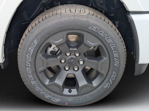 New 2026 RAM 1500 Big Horn AWD/4WD image 8