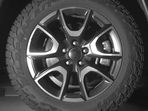 Used 2025 Jeep Compass Trailhawk image 13