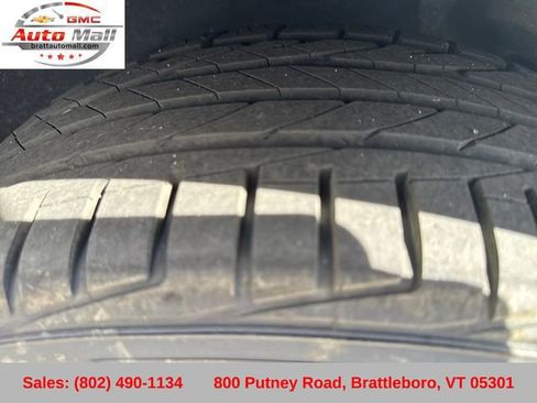 Used 2023 Cadillac XT4 Sport AWD/4WD image 29
