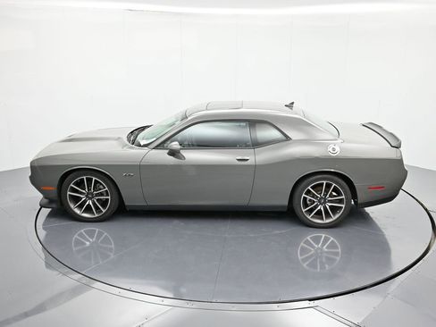 Used 2023 Dodge Challenger R/T image 37