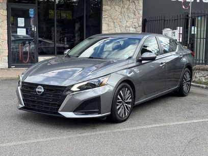 Used 2023 Nissan Altima 2.5 SV