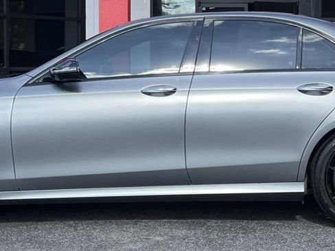 Used 2022 Mercedes-Benz E 350 Sedan w/ AMG Line Exterior image 5