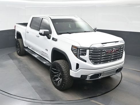 Used 2022 GMC Sierra 1500 Denali AWD/4WD image 24