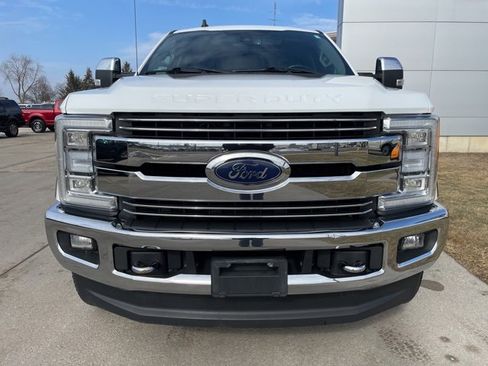 Used 2019 Ford F250 Lariat w/ Lariat Ultimate Package image 2
