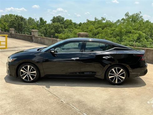 Used 2021 Nissan Maxima 3.5 SV w/ Floor Mat Group FWD image 3