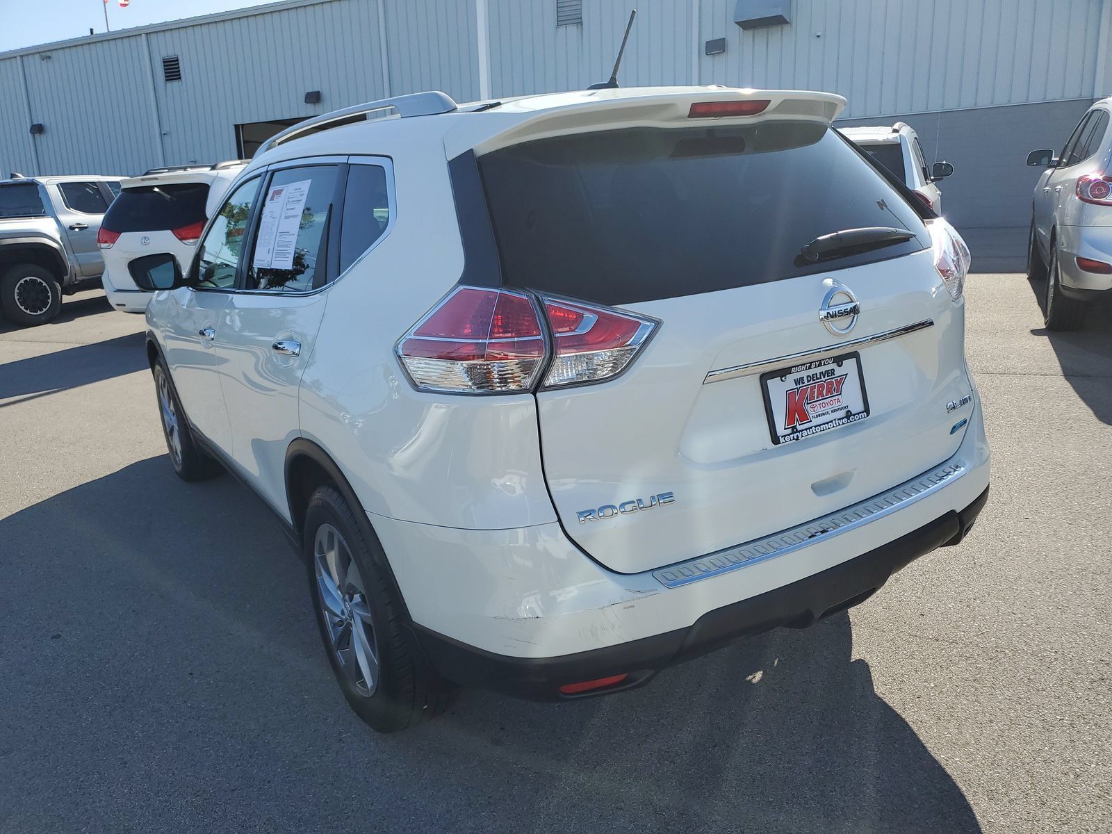 Used 2014 Nissan Rogue SL AWD/4WD image 3