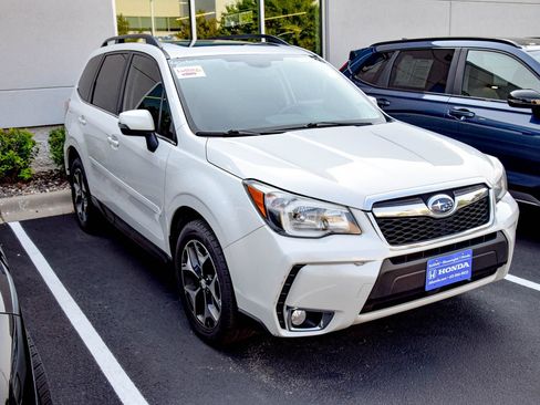 Used 2014 Subaru Forester 2.0XT Touring AWD/4WD image 15