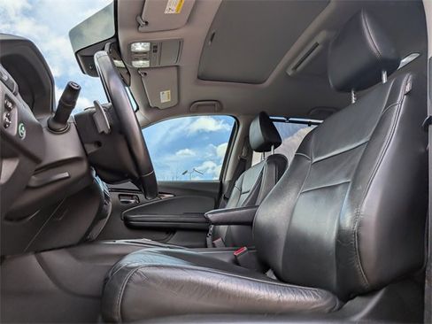 Used 2018 Honda Pilot Touring image 13