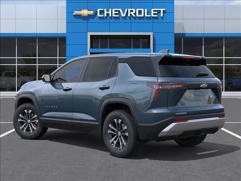 New 2027 Chevrolet Equinox LT w/ Convenience Package II FWD image 3
