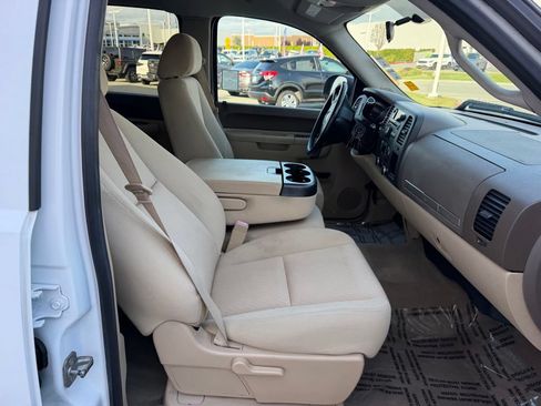 Used 2013 Chevrolet Silverado 1500 2WD Crew Cab Hybrid image 22