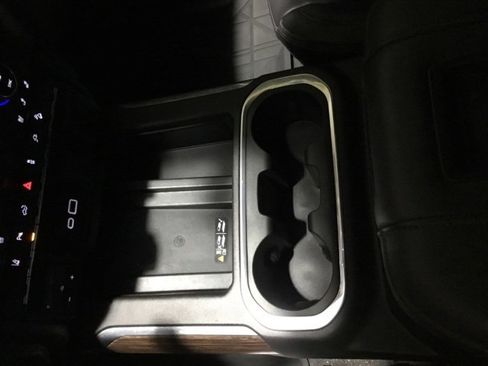 Used 2022 Chevrolet Silverado 2500 High Country w/ Technology Package image 39