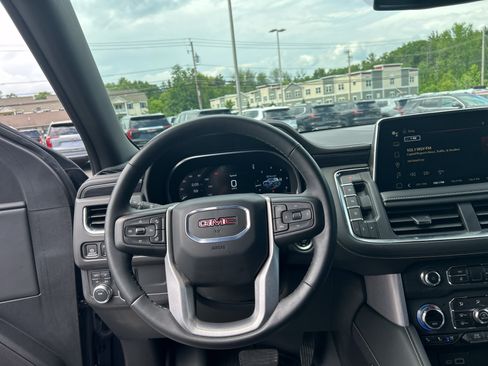 Certified 2024 GMC Yukon SLT w/ SLT Luxury Package AWD/4WD image 33