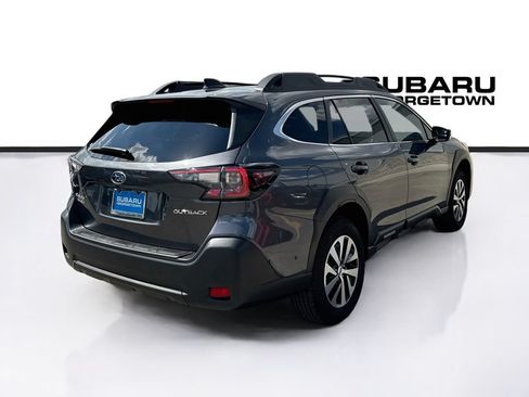 Used 2025 Subaru Outback Premium AWD/4WD image 7