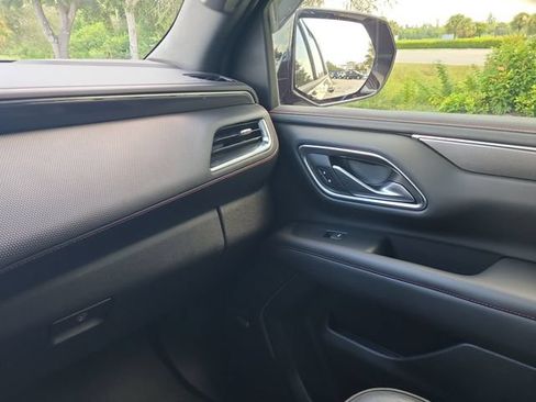 Used 2021 Chevrolet Suburban RST RWD image 26
