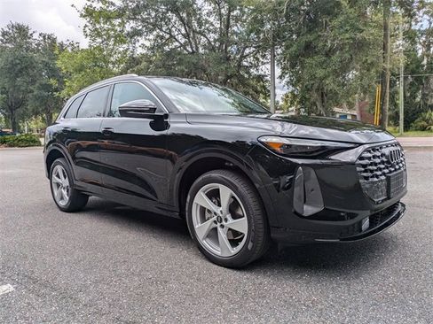 Used 2025 Audi Q5 Premium Plus w/ Premium Plus image 12