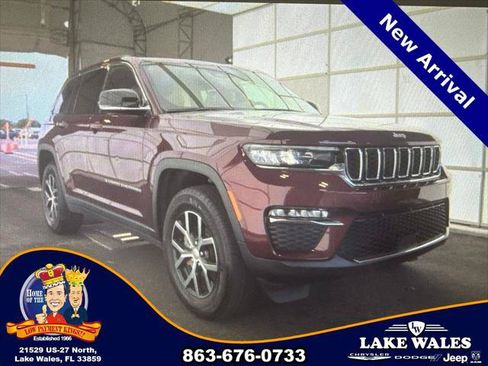 Certified 2025 Jeep Grand Cherokee Limited AWD/4WD image 1