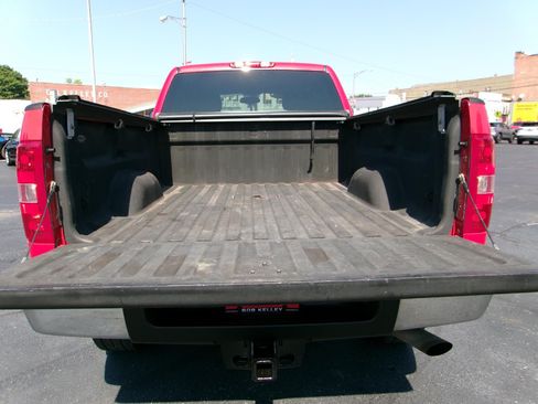 Used 2012 Chevrolet Silverado 2500 LT w/ Interior Plus Package AWD/4WD image 7