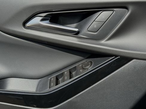 New 2026 Chevrolet Equinox LT FWD image 20