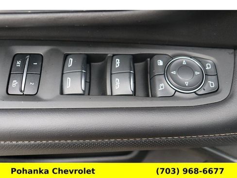 Used 2022 Chevrolet Suburban Premier image 20