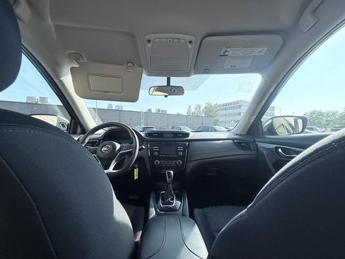 Used 2017 Nissan Rogue S FWD image 13