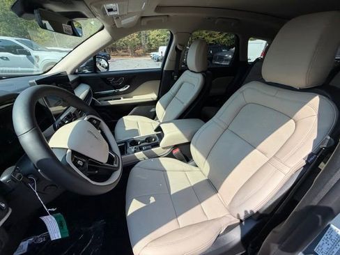 New 2025 Lincoln Corsair Grand Touring w/ Equipment Group 301A image 12