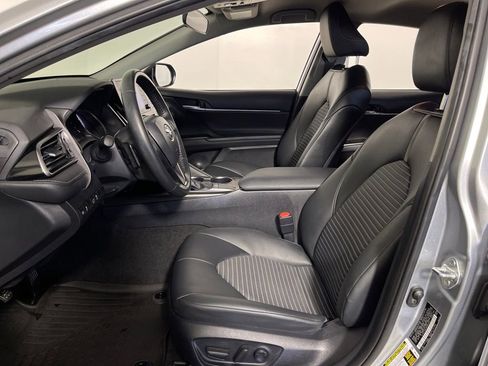 Certified 2024 Toyota Camry SE w/ Blackout Package (TMS) image 12