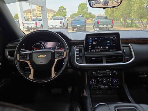 Used 2021 Chevrolet Tahoe High Country w/ Premium Package RWD image 14
