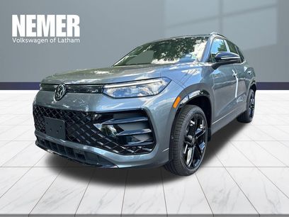 New 2026 Volkswagen Tiguan SE R-Line