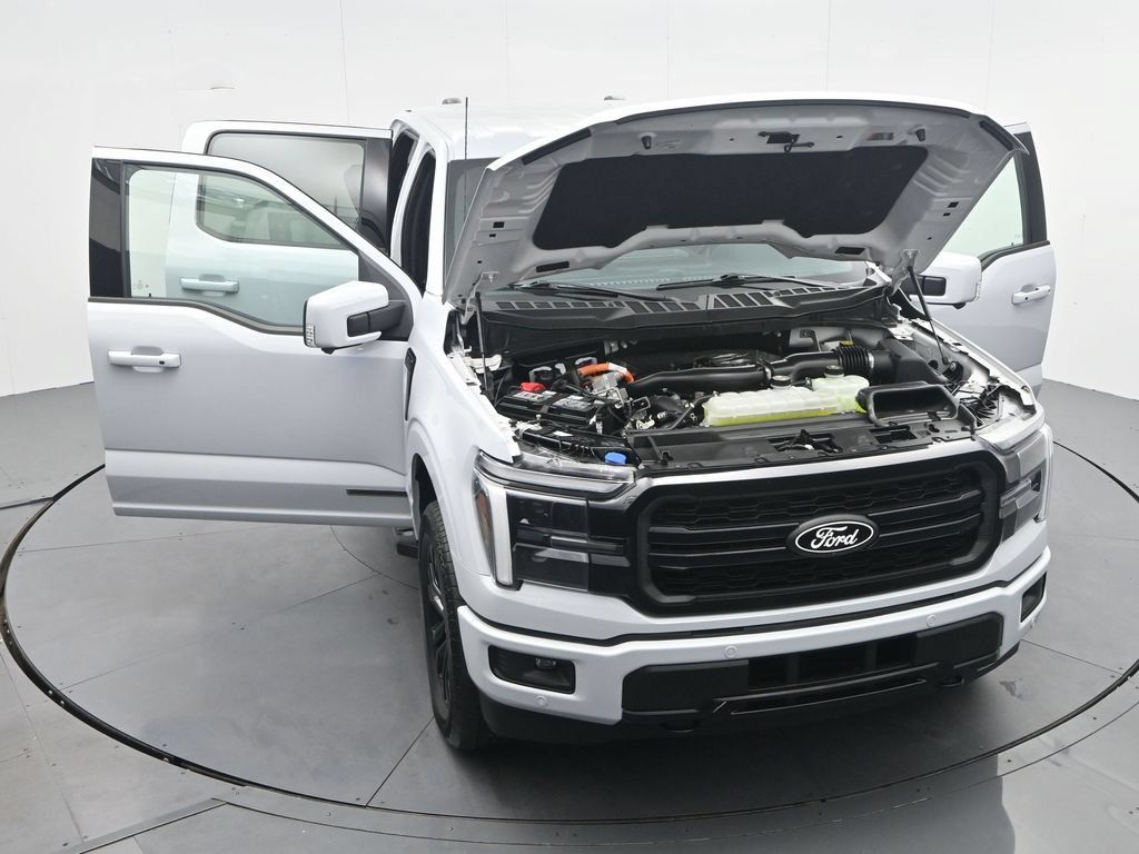 Used 2025 Ford F150 Lariat w/ Equipment Group 501A Mid AWD/4WD image 39