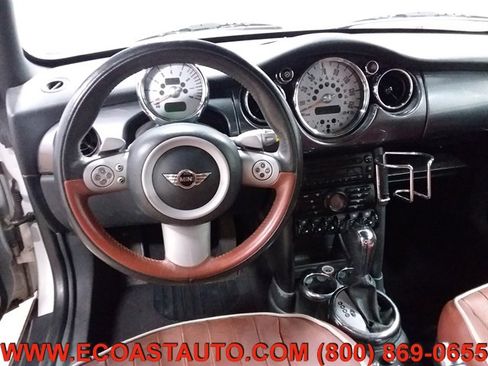 Used 2008 MINI Cooper Convertible image 10