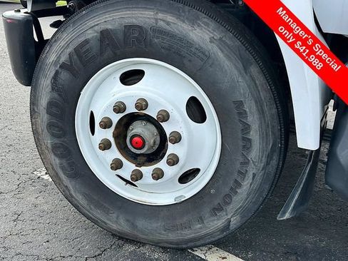 Used 2019 Ford F750 2WD Regular Cab Super Duty image 24