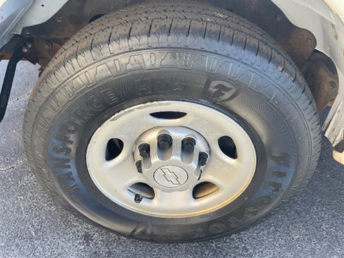 Used 2015 Chevrolet Express 2500 Work Van image 22