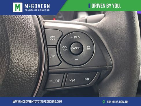 Used 2025 Toyota Corolla SE image 17