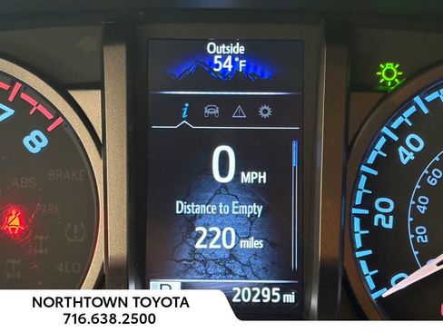 Used 2023 Toyota Tacoma TRD Sport w/ Advanced Technology Package image 9