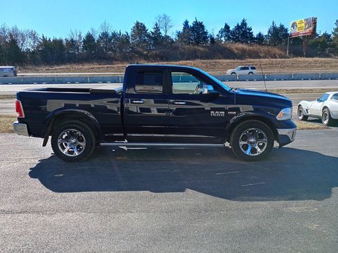Used 2014 RAM 1500 Laramie w/ Convenience Group image 6