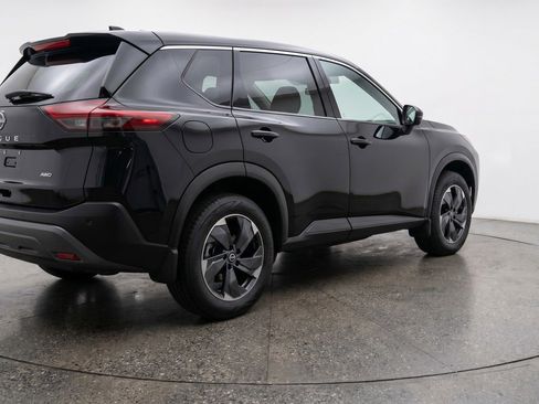 Used 2025 Nissan Rogue SV AWD/4WD image 9