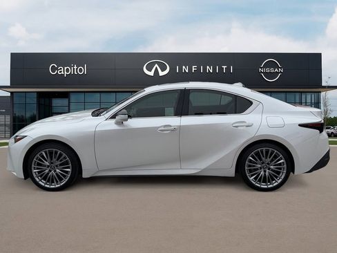 Used 2024 Lexus IS 300 AWD w/ Premium Package image 9