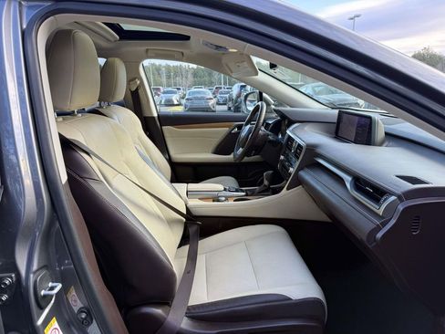 Used 2019 Lexus RX 350L w/ Premium Package image 15