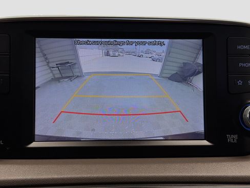 Used 2020 Hyundai Santa Fe SEL FWD image 9