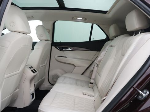 Used 2022 Buick Envision Avenir w/ Technology Package II image 18