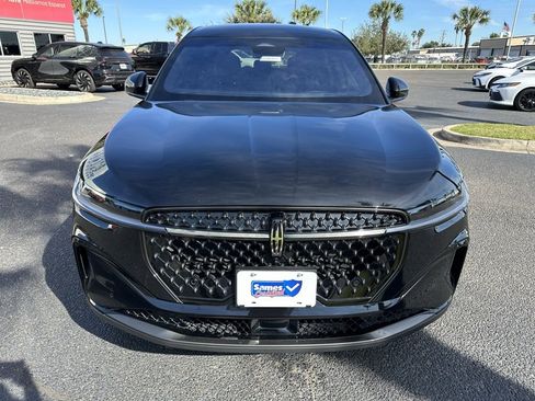 Used 2024 Lincoln Nautilus Premier w/ Jet Appearance Package image 9