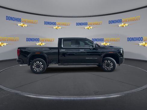 Used 2025 GMC Sierra 3500 Denali Ultimate image 12
